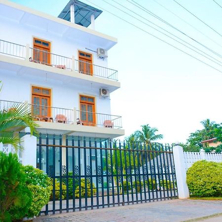 Hotel Kiyara Dambulla Ngoại thất bức ảnh